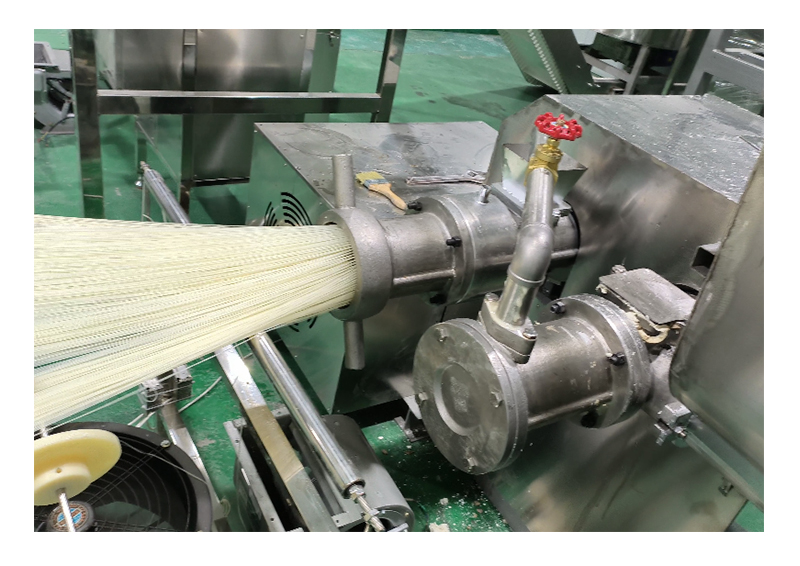 What is the production process of rice noodles?
